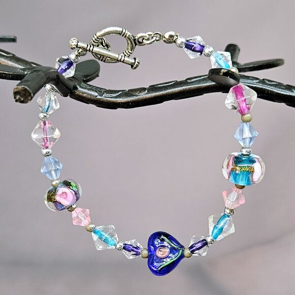 Heart Bracelet w/ Lampwork Beads, Crystals, and a Silvertone Toggle Clasp, 6.5" - Picture 1 of 5